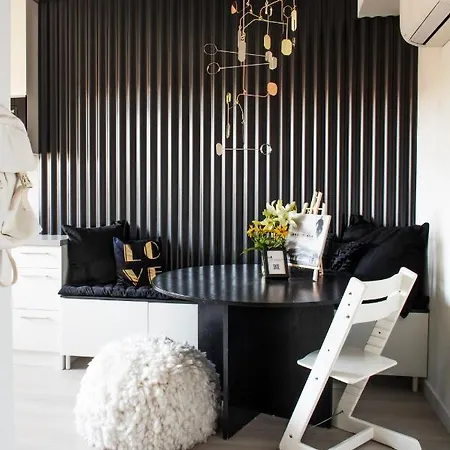 Apartment Light By Zoom